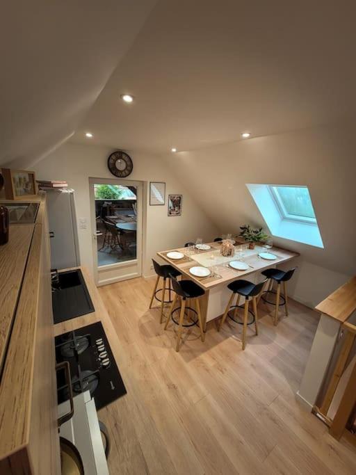 Photo of Others in Ablon