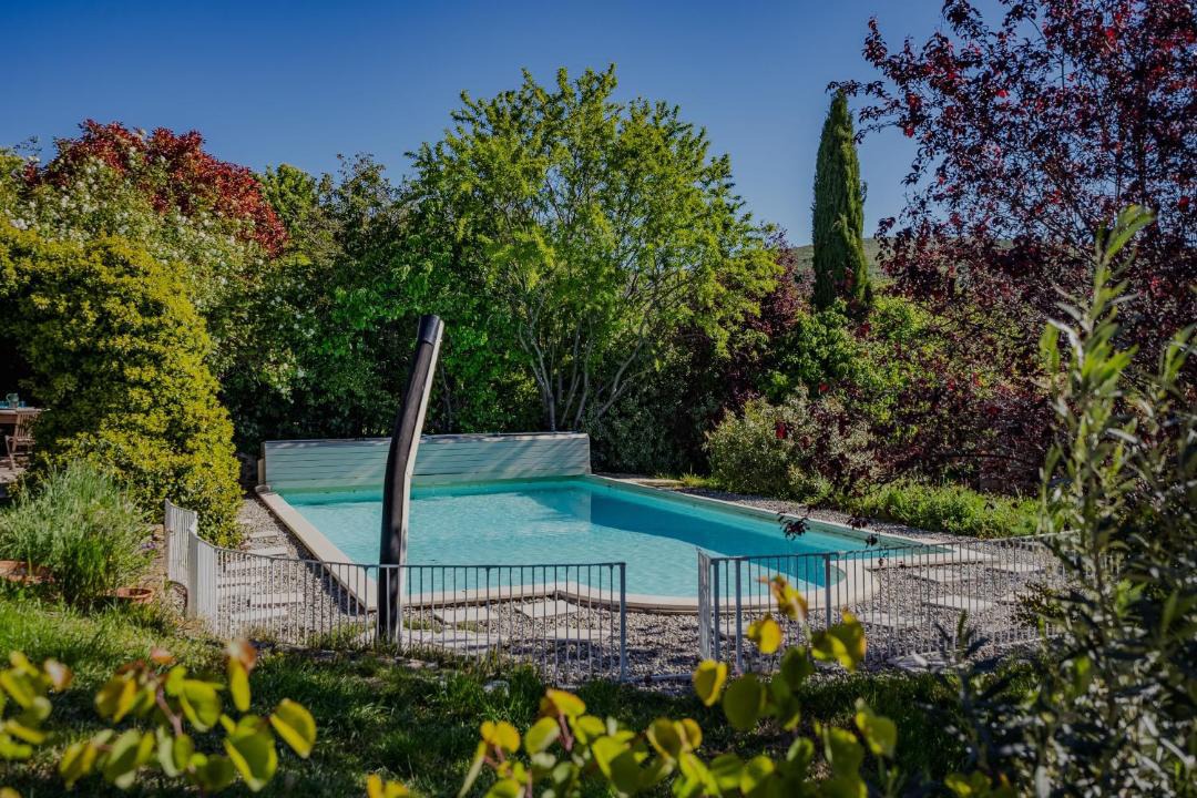 Photo of Others in Ongles