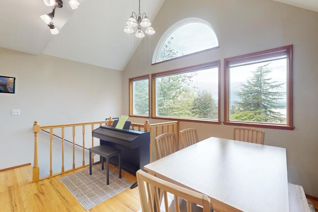 Photo of Others in Retsil