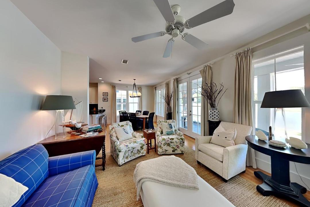 Photo of Others in Laurel Grove