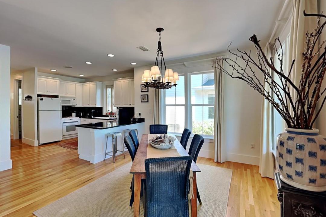 Photo of Others in Laurel Grove