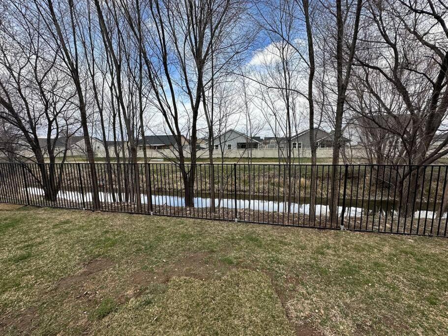 Photo of Others in Star