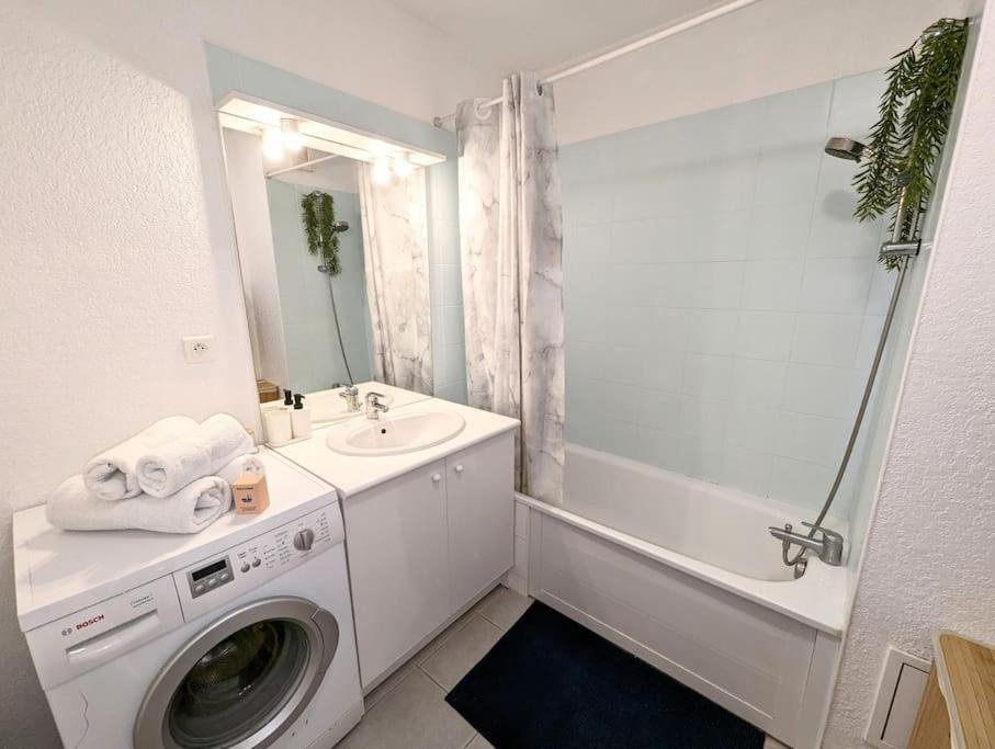 Photo of Others in Bayonne