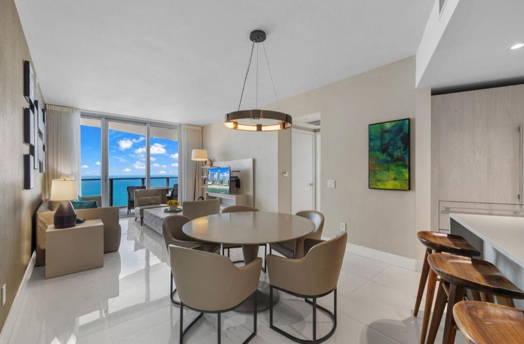 Photo of Others in Hollywood South Central Beach