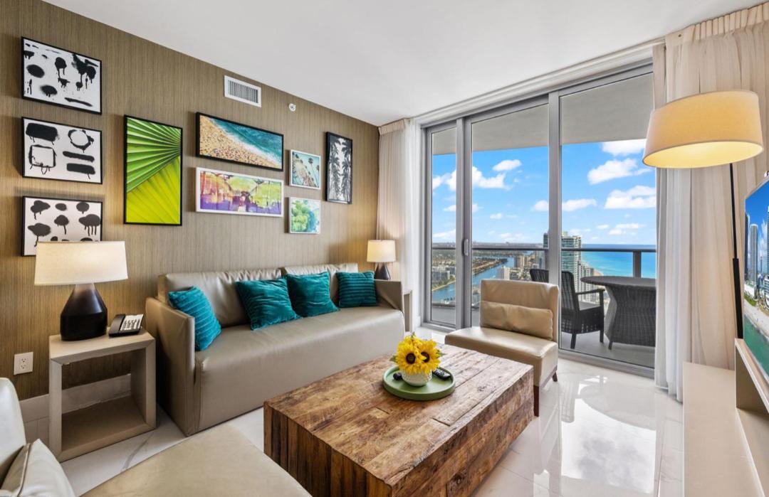 Photo of Others in Hollywood South Central Beach