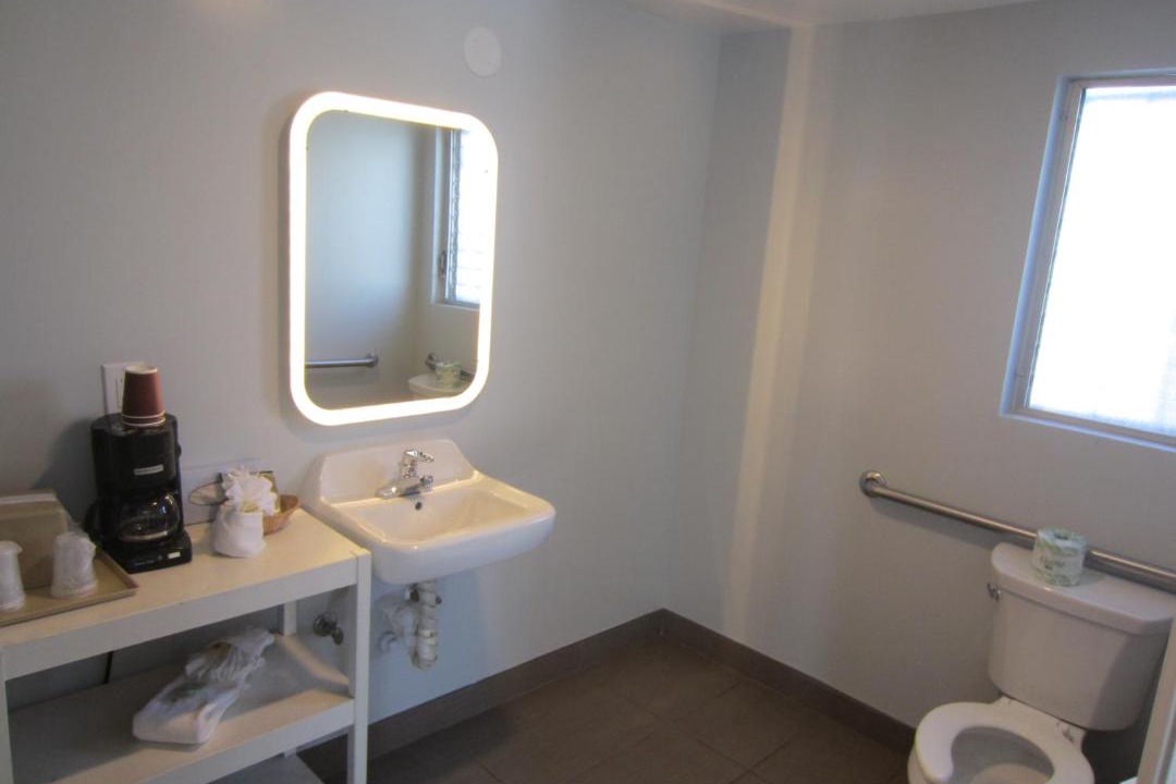 Photo of Bathroom in Snail