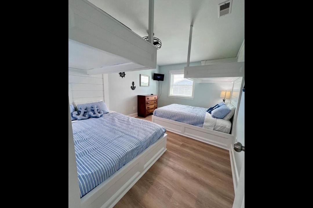 Photo of Bedroom in Surfside Beach