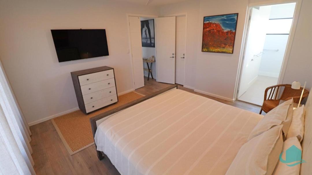 Photo of Others in Caves Beach