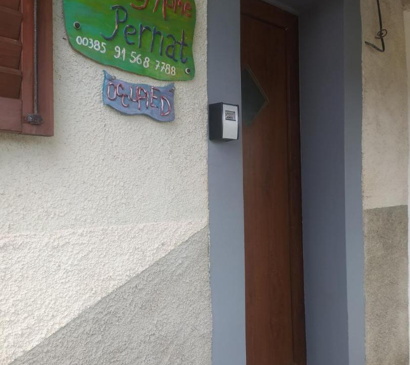 Photo of Others in Cres