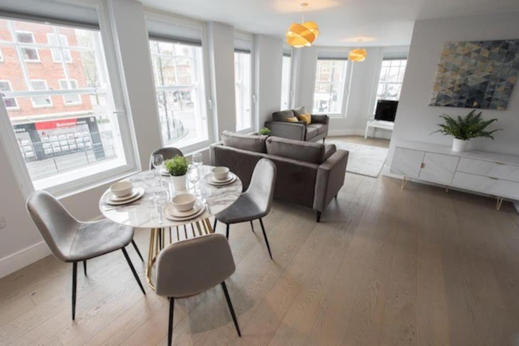 Photo of Others in Brentwood