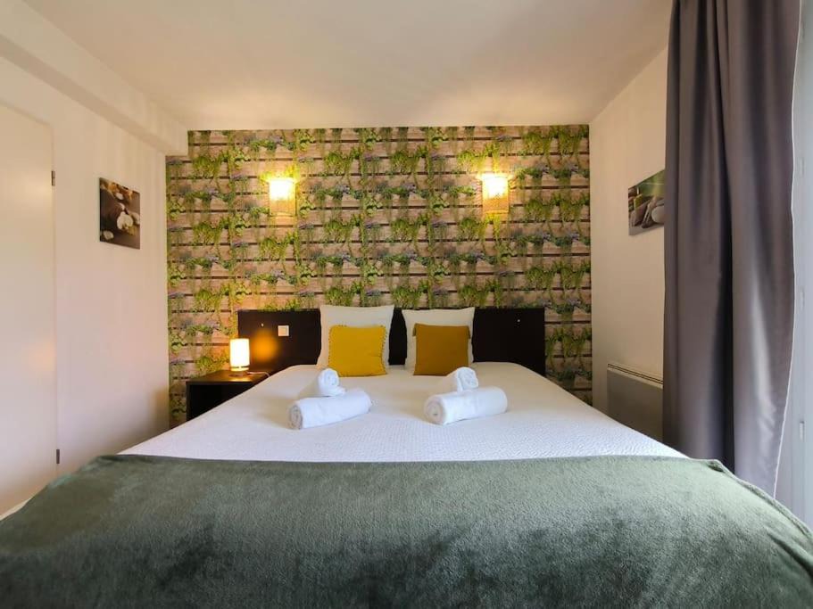 Photo of Others in Idron