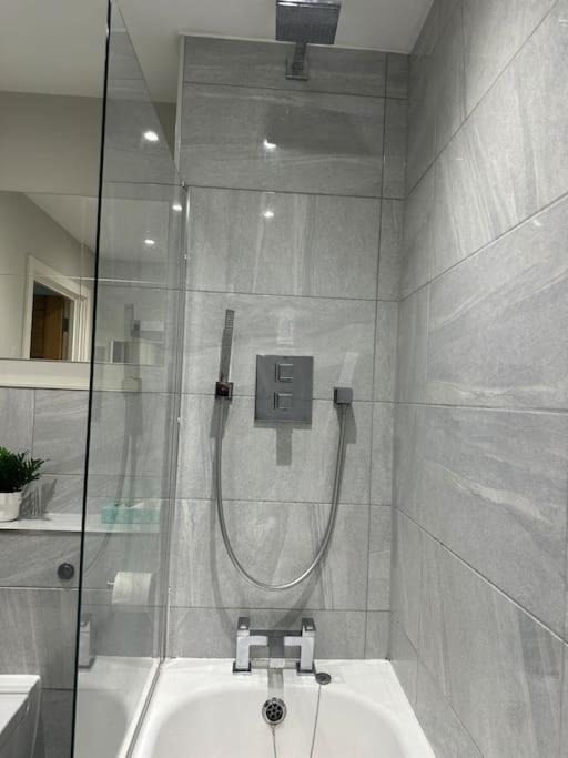 Photo of Others in Brentwood