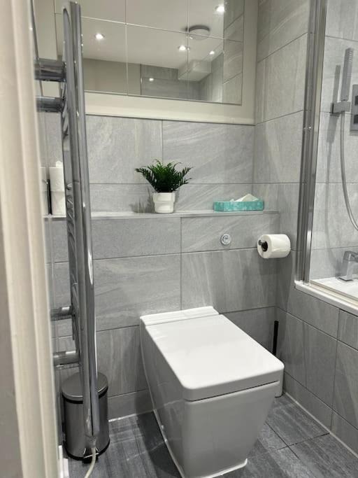 Photo of Others in Brentwood