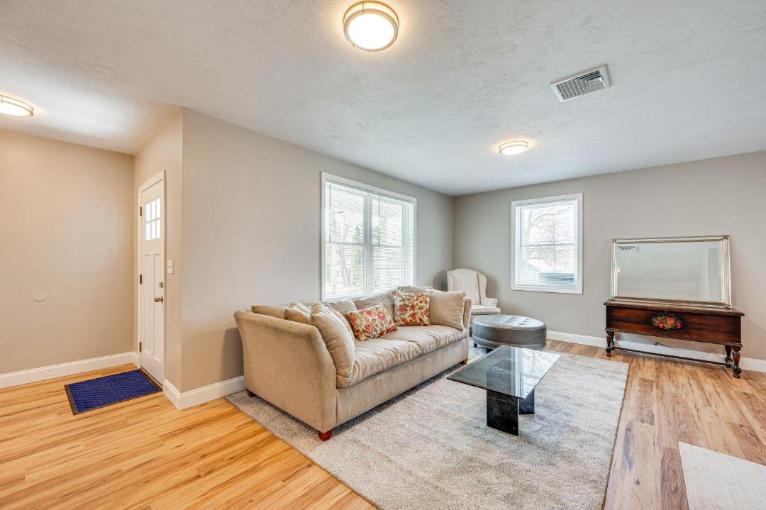 Photo of Others in Tamworth