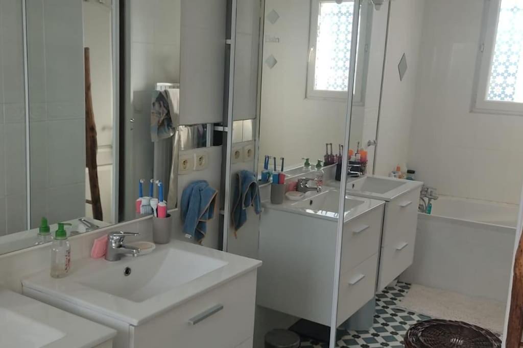 Photo of Others in Lunel