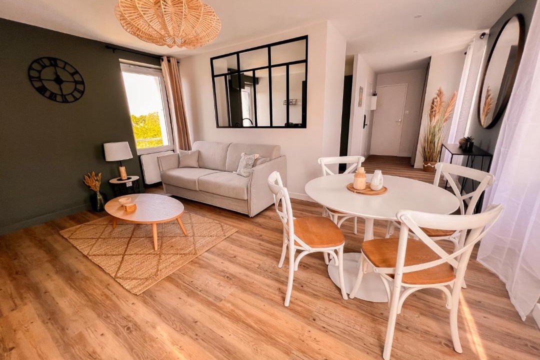 Photo of Others in Redon