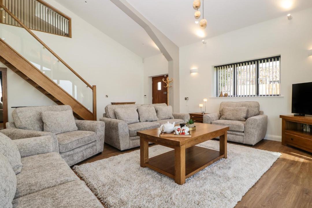 Photo of Others in Pilning