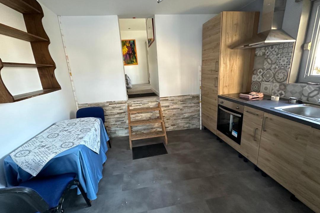 Photo of Others in Rugles