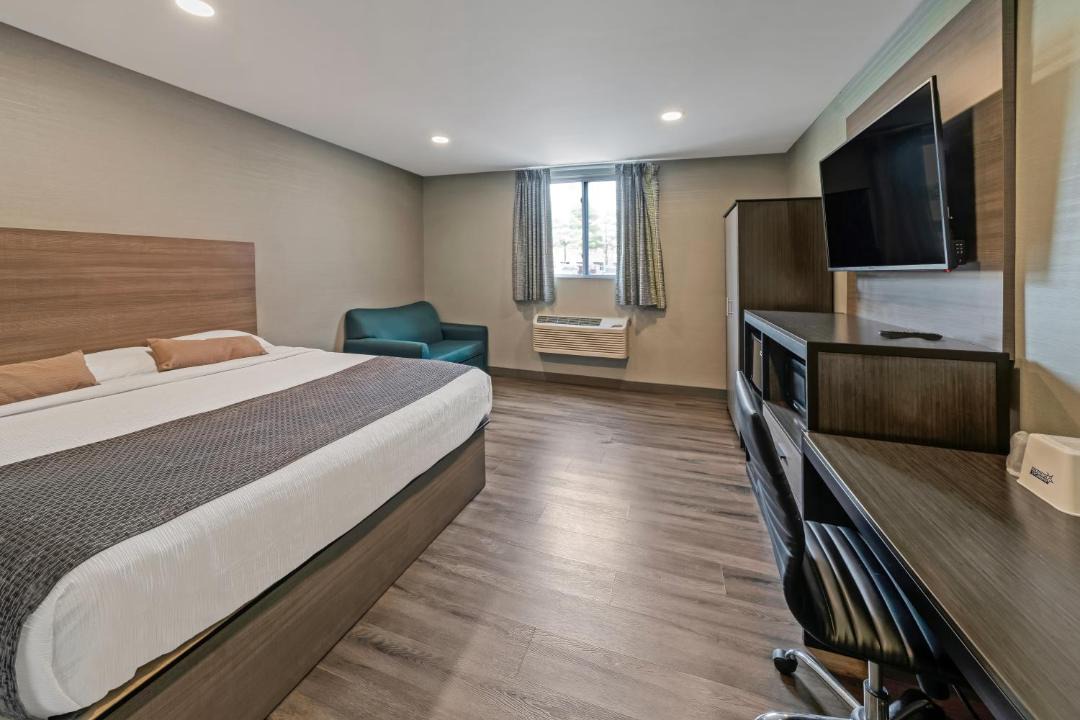 Photo of Others in Foxboro