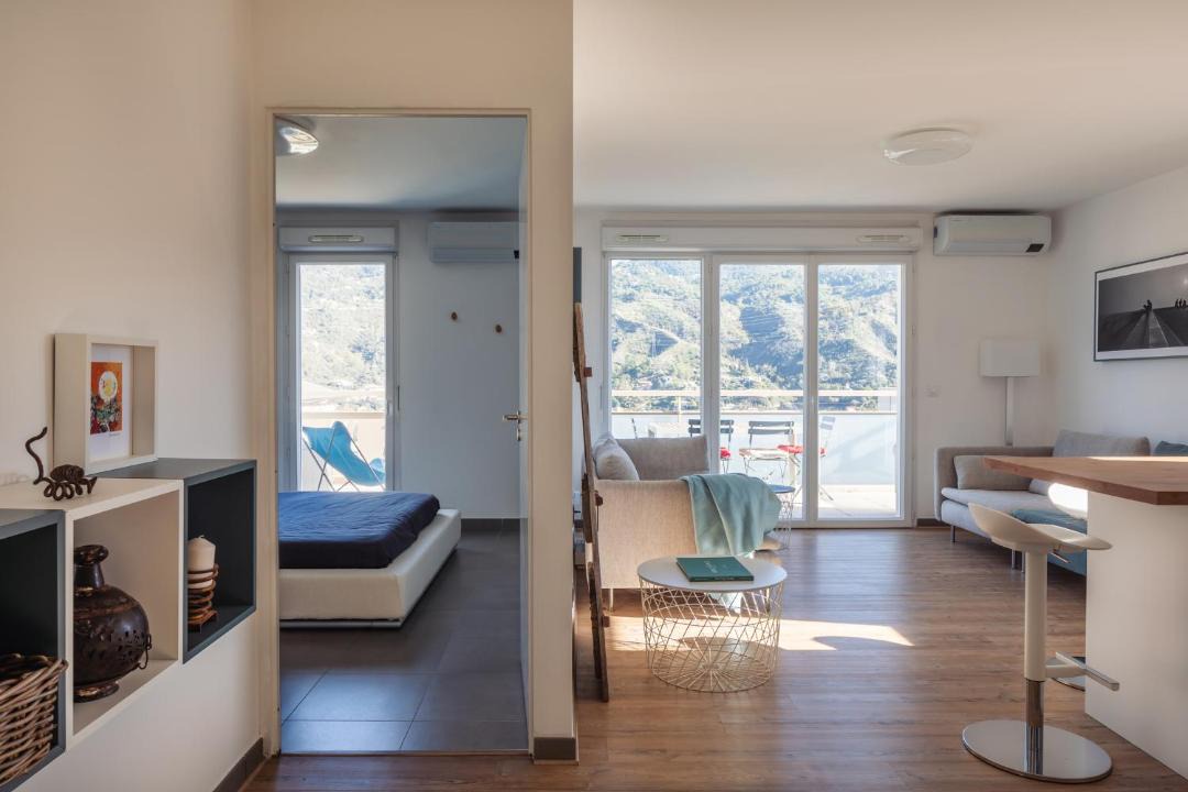 Photo of Others in Carros