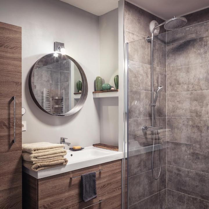 Photo of Others in Carros