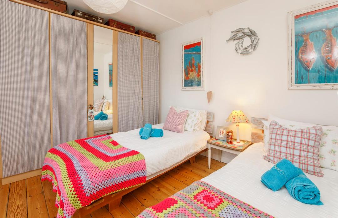 Photo of Others in Low Catton