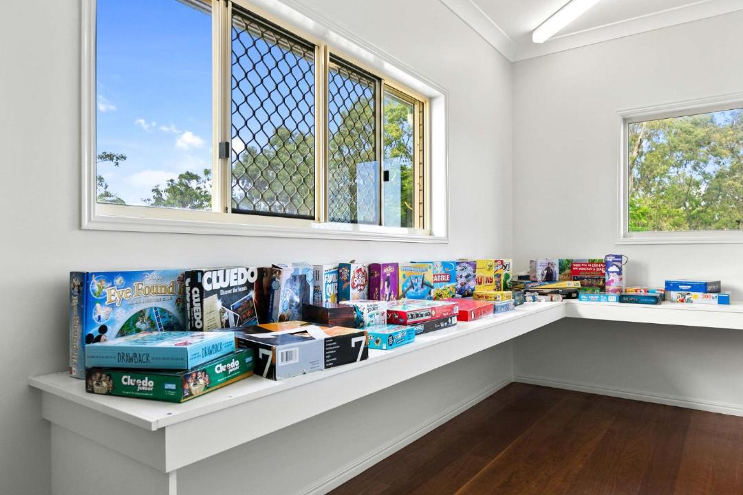 Photo of Others in Traviston