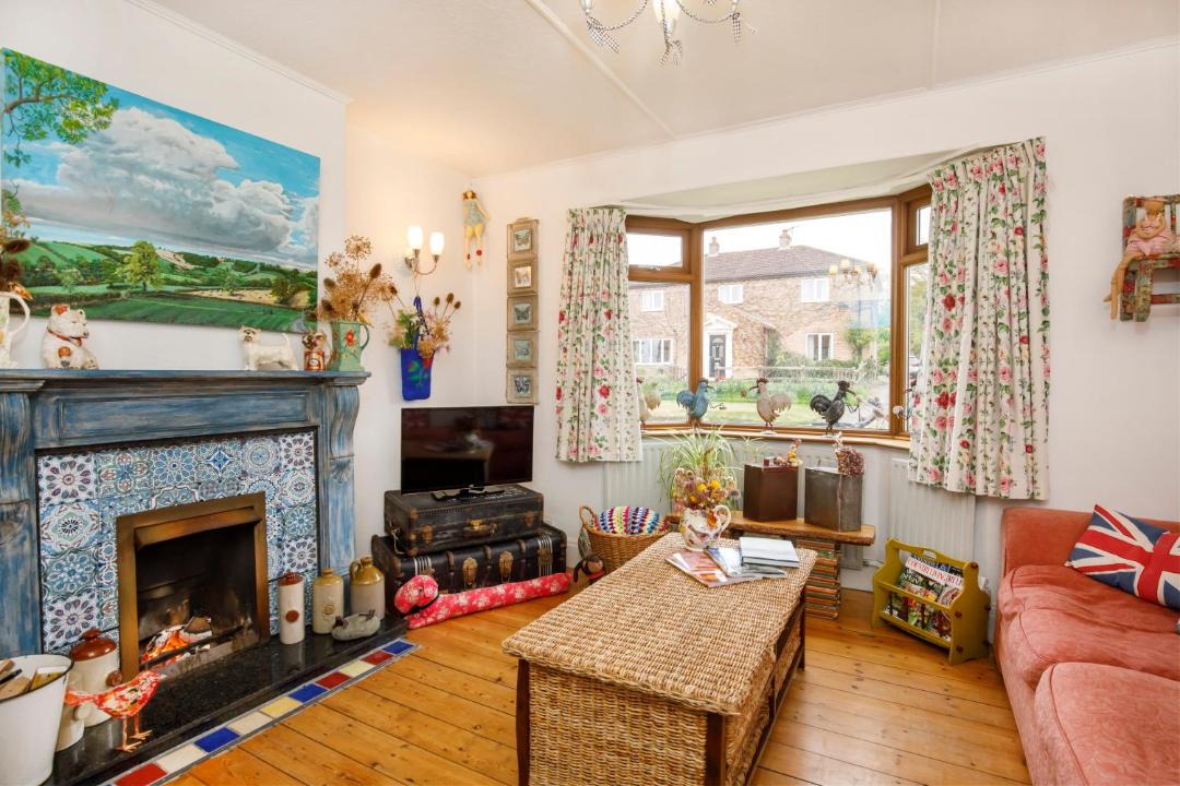 Photo of Others in Low Catton