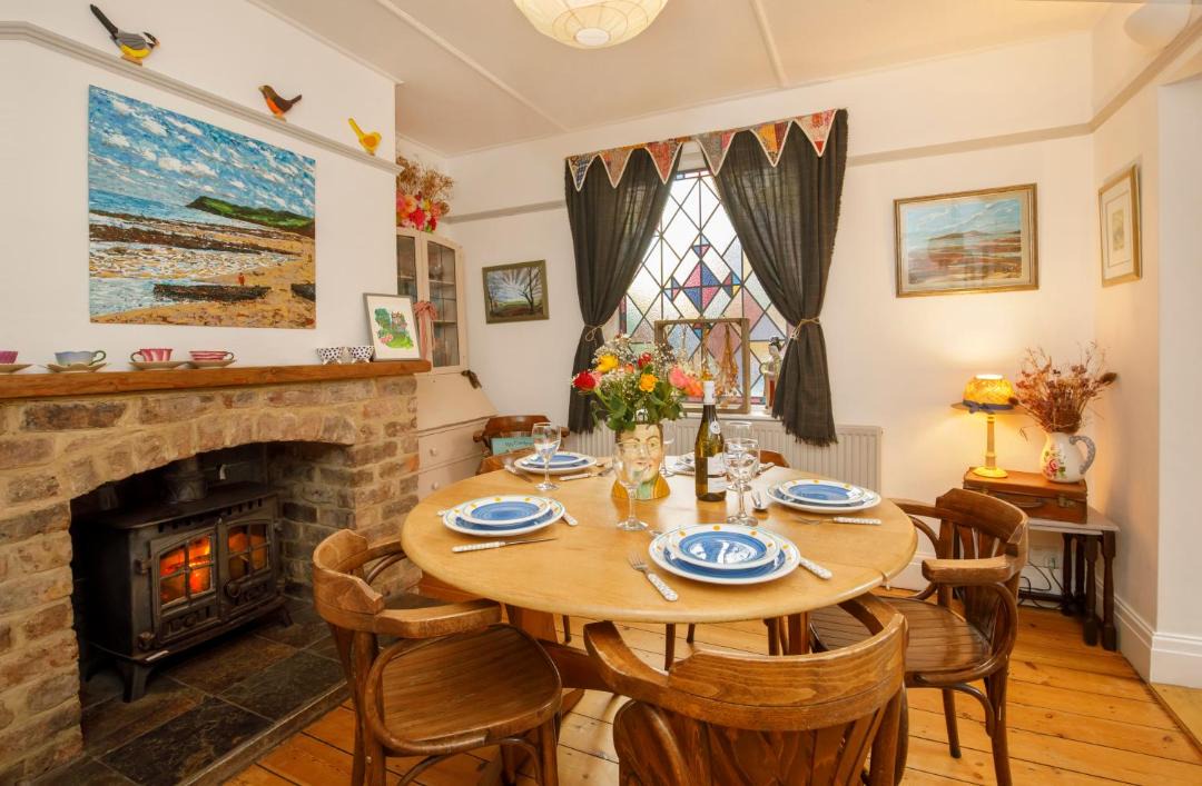 Photo of Others in Low Catton