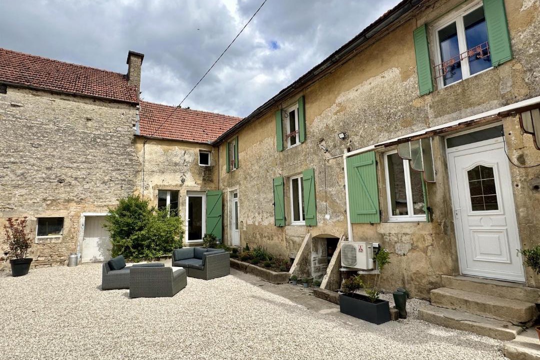 Photo of Others in Buncey