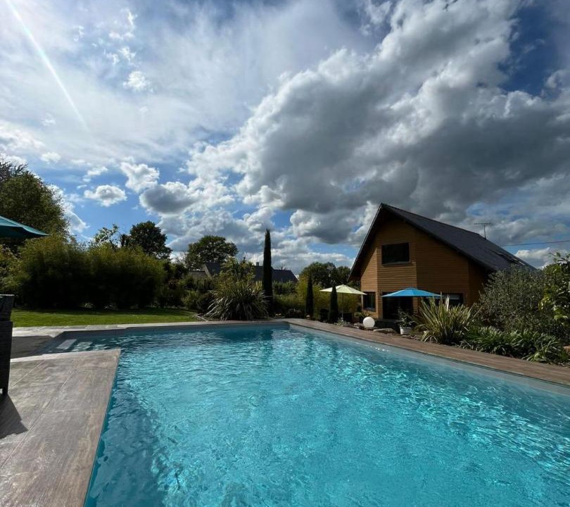 Photo of Others in Angrie