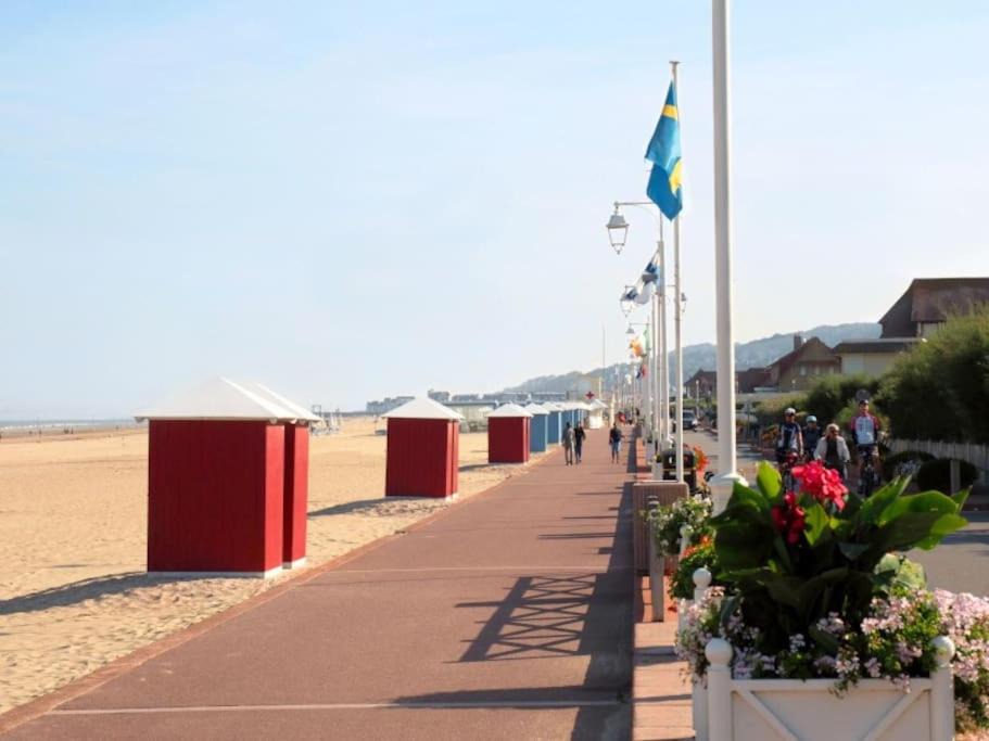 Photo of Others in Benerville-sur-Mer