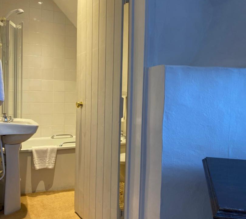 Photo of Others in Knightwick