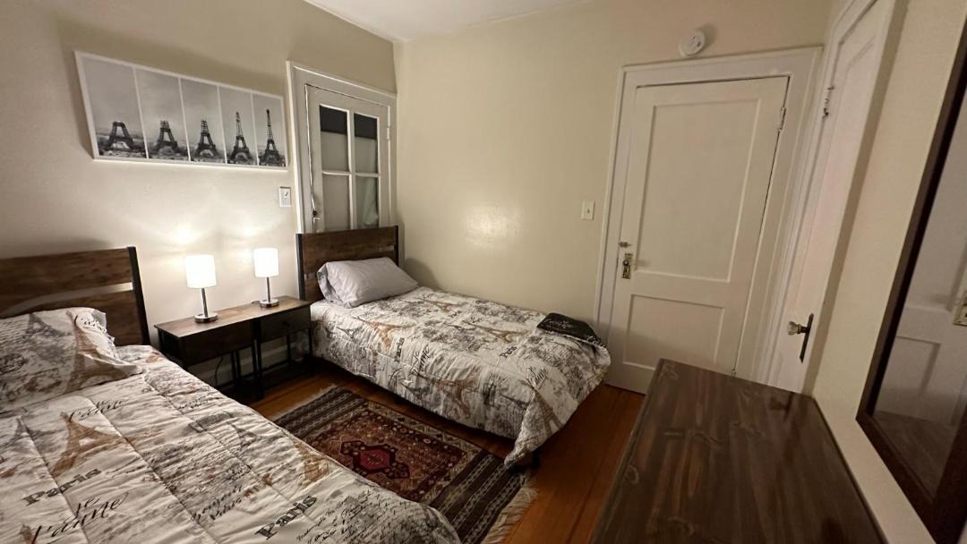 Photo of Others in Melrose