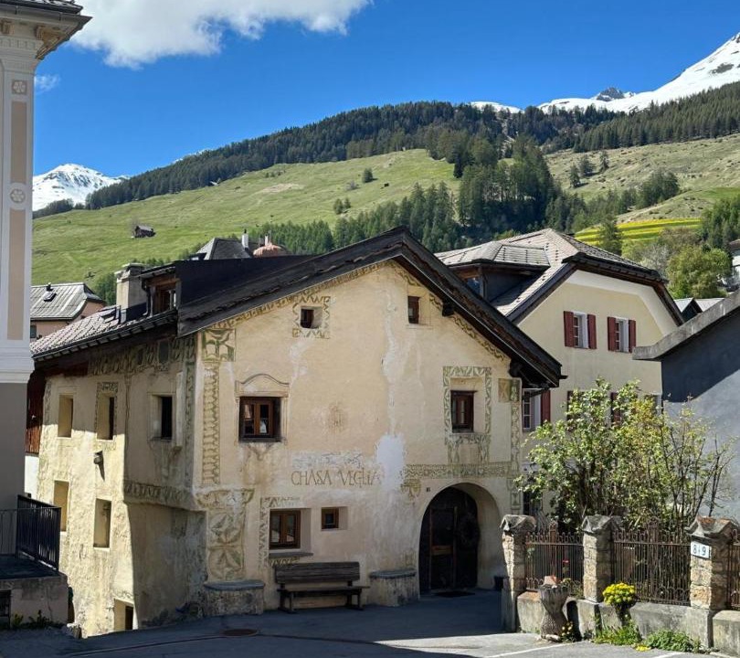Photo of Buildings in Sent