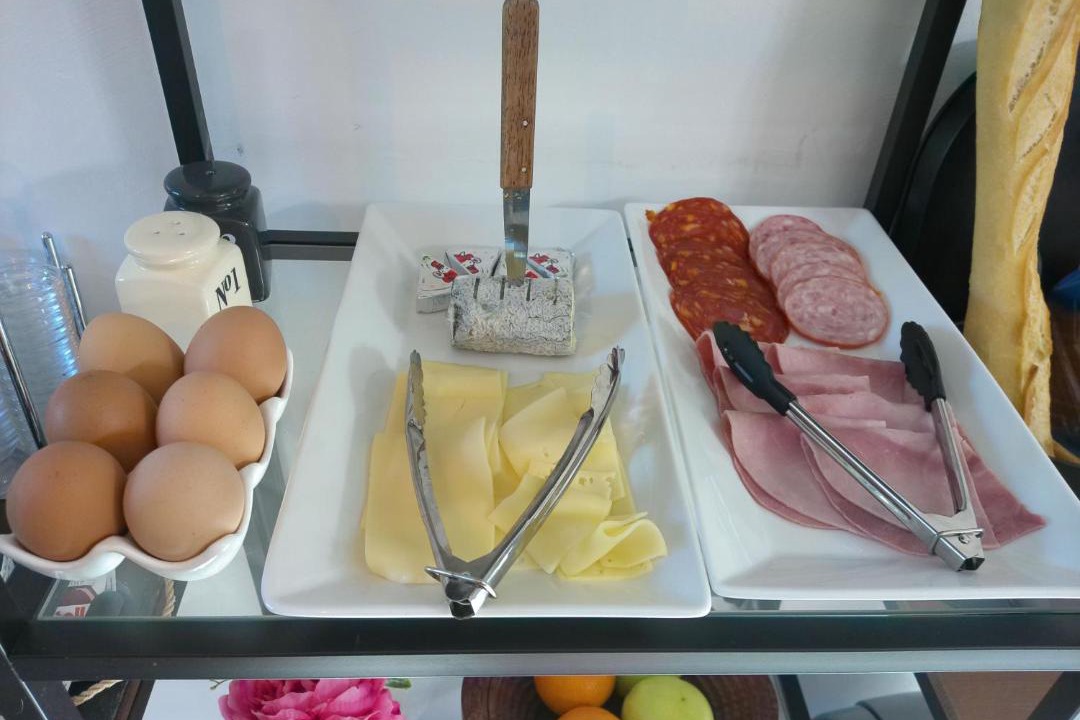 Photo of Others in Neuil