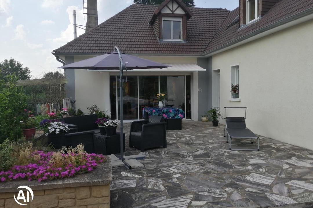 Photo of Others in Arnage