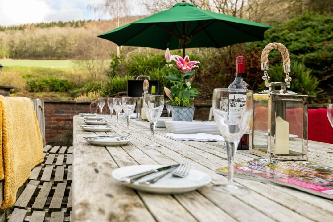 Photo of Others in Hope Bowdler