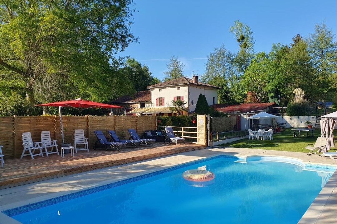 Photo of Others in Saulgond