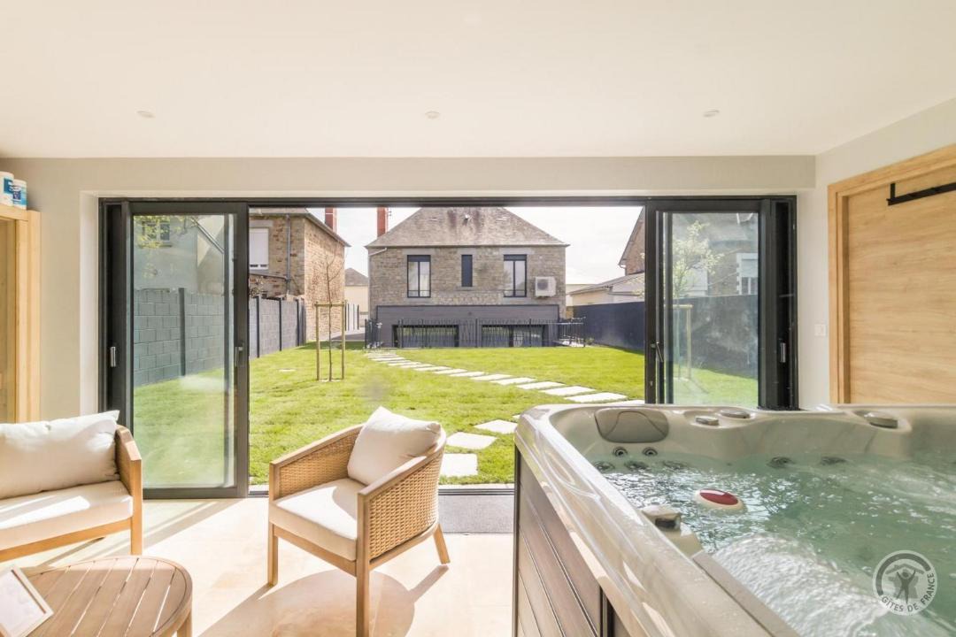 Photo of Others in Pontorson