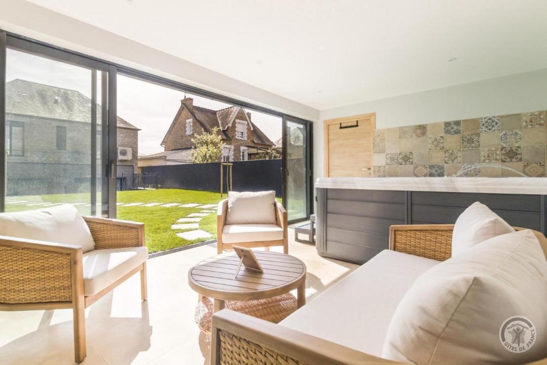 Photo of Others in Pontorson