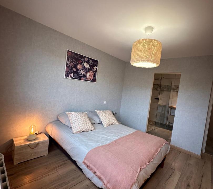 Photo of Others in Le Tourneur