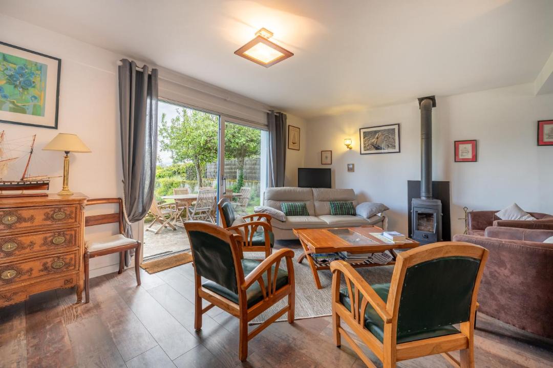 Photo of Others in Arzon