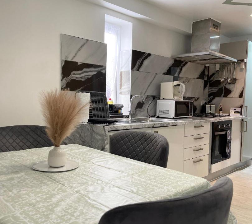 Photo of Others in Alibon