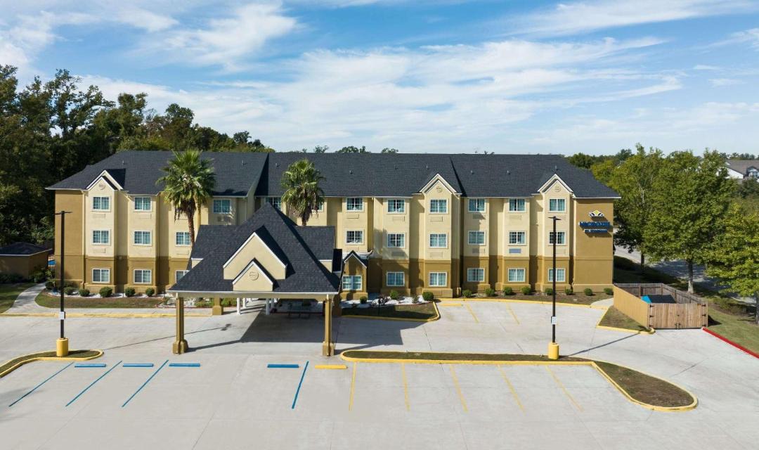 Photo of Buildings in Bayou Cane