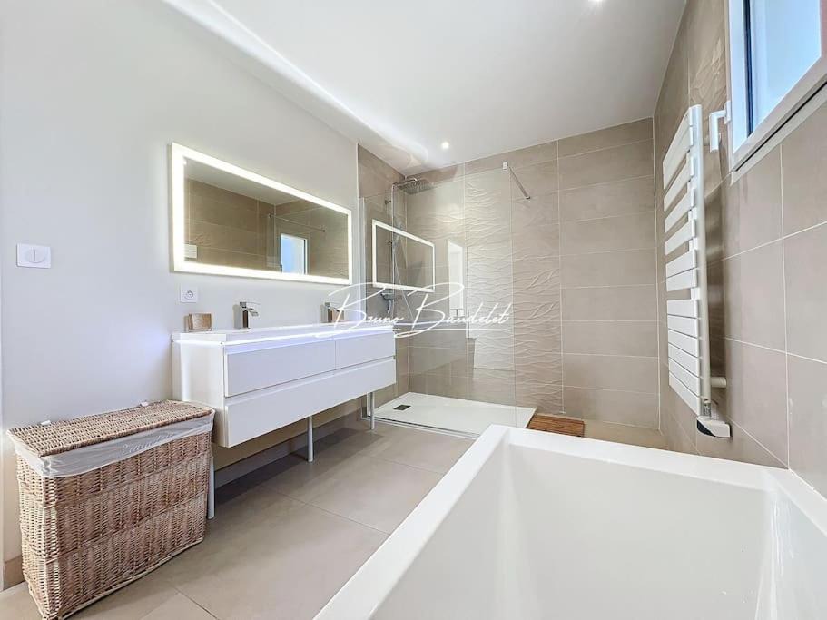 Photo of Others in Latresne