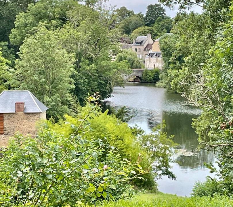 Photo of Others in Fresnay-sur-Sarthe