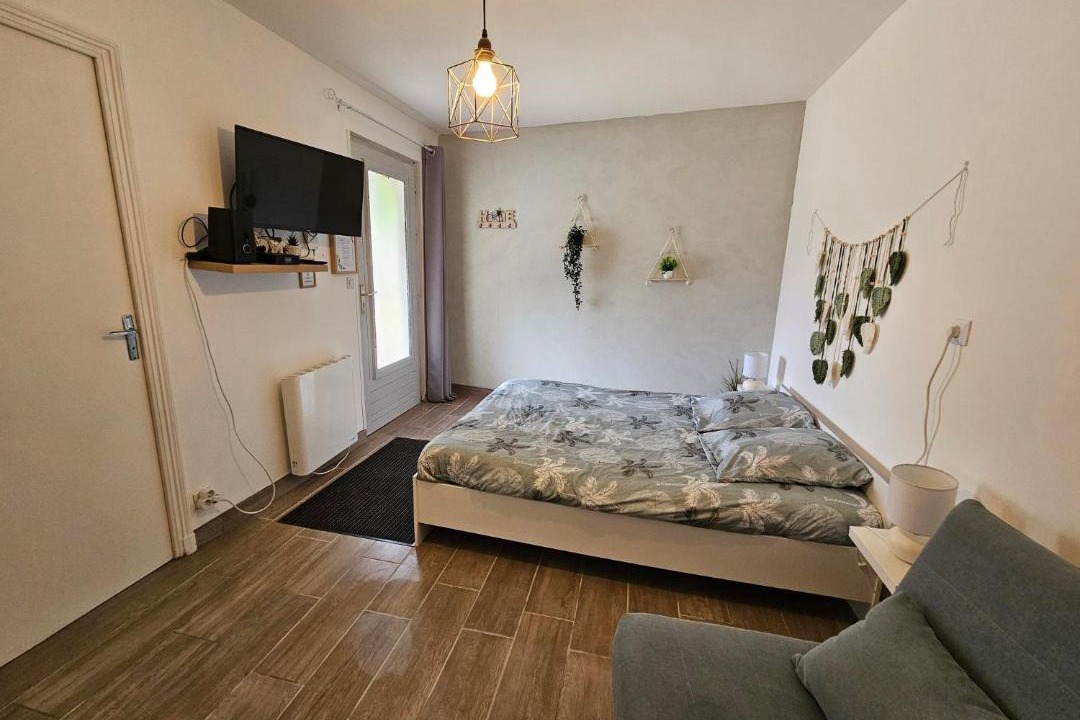 Photo of Others in Vauchamps