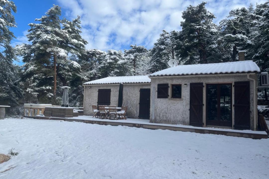 Photo of Others in Valderoure