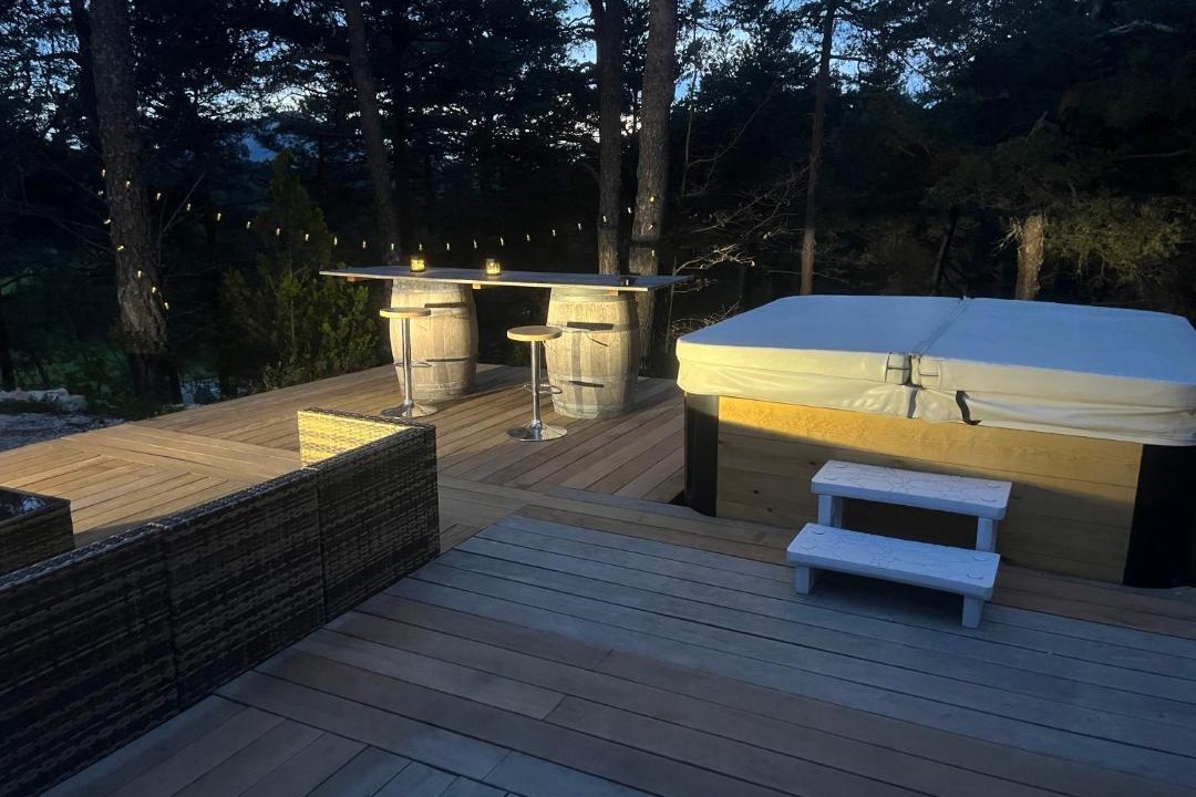 Photo of Others in Valderoure